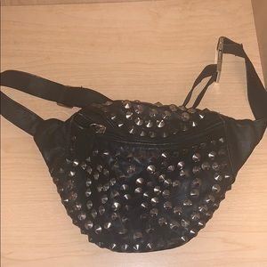 STUDDED BLACK FANNY PACK